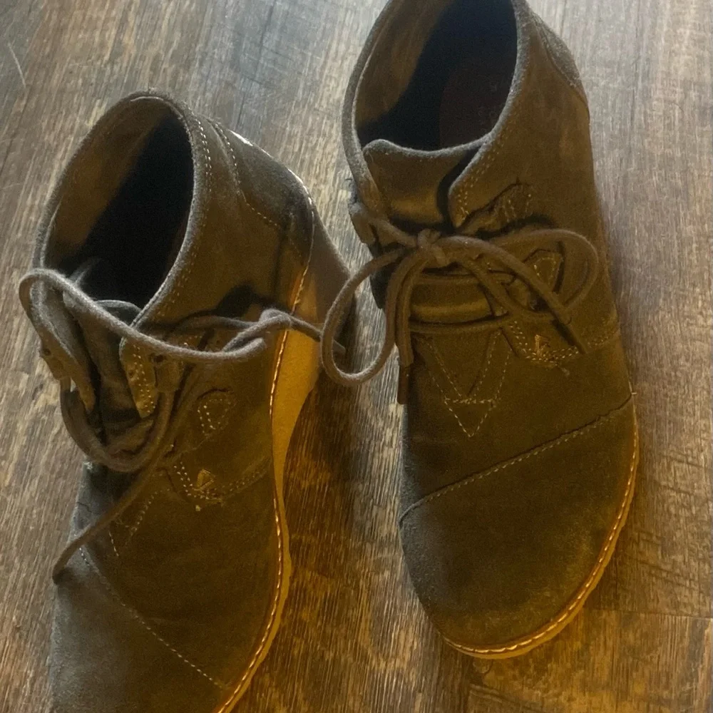 Toms stylish green