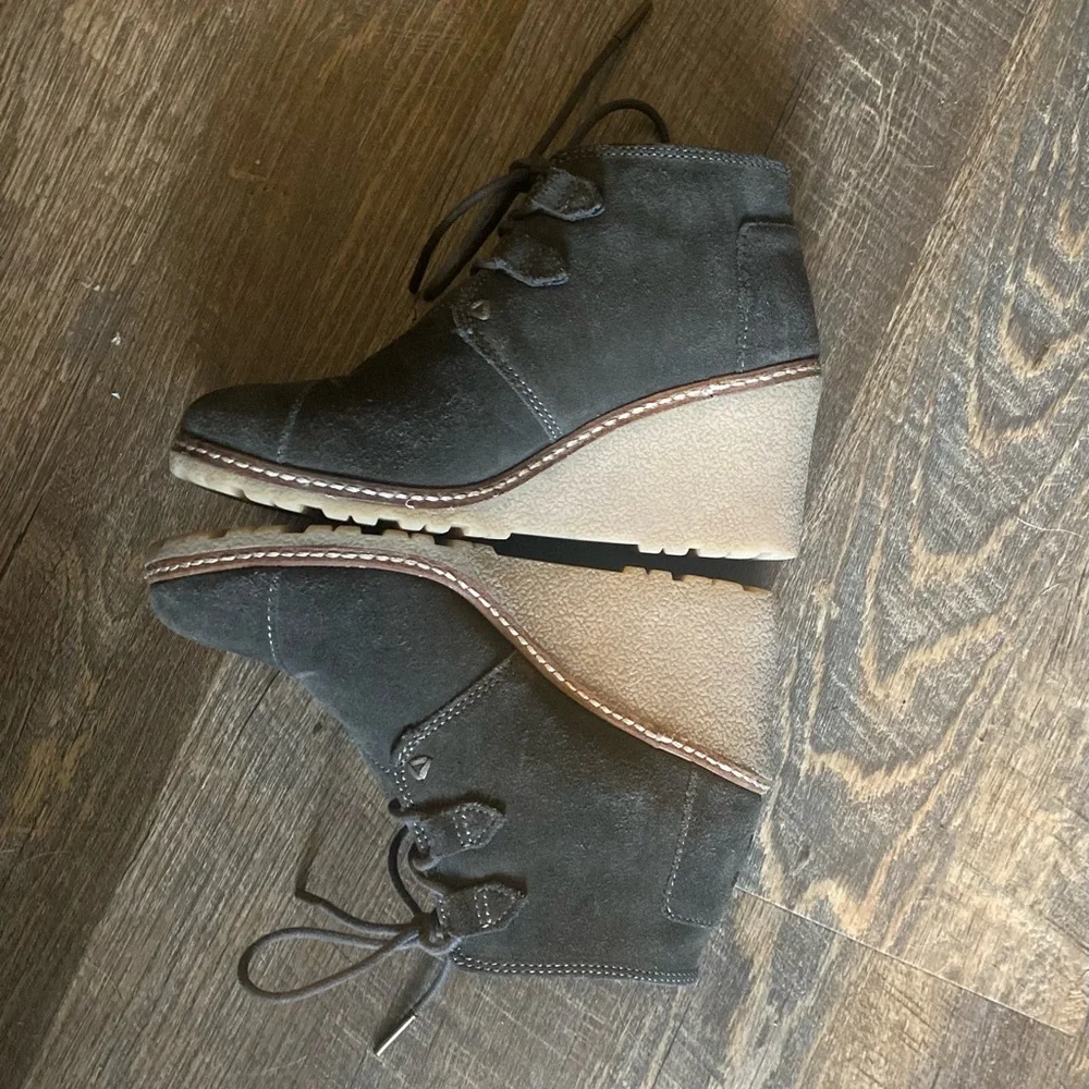 Toms stylish green