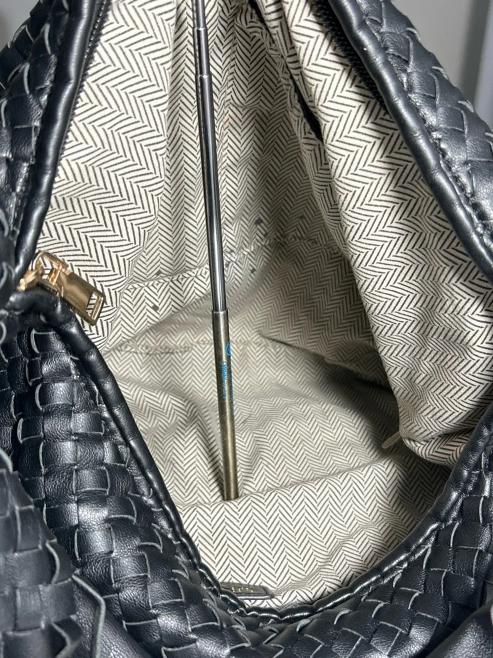 Urban Expressions | Victoria | Black Woven | Vegan Leather | Slouchy Hobo Bag