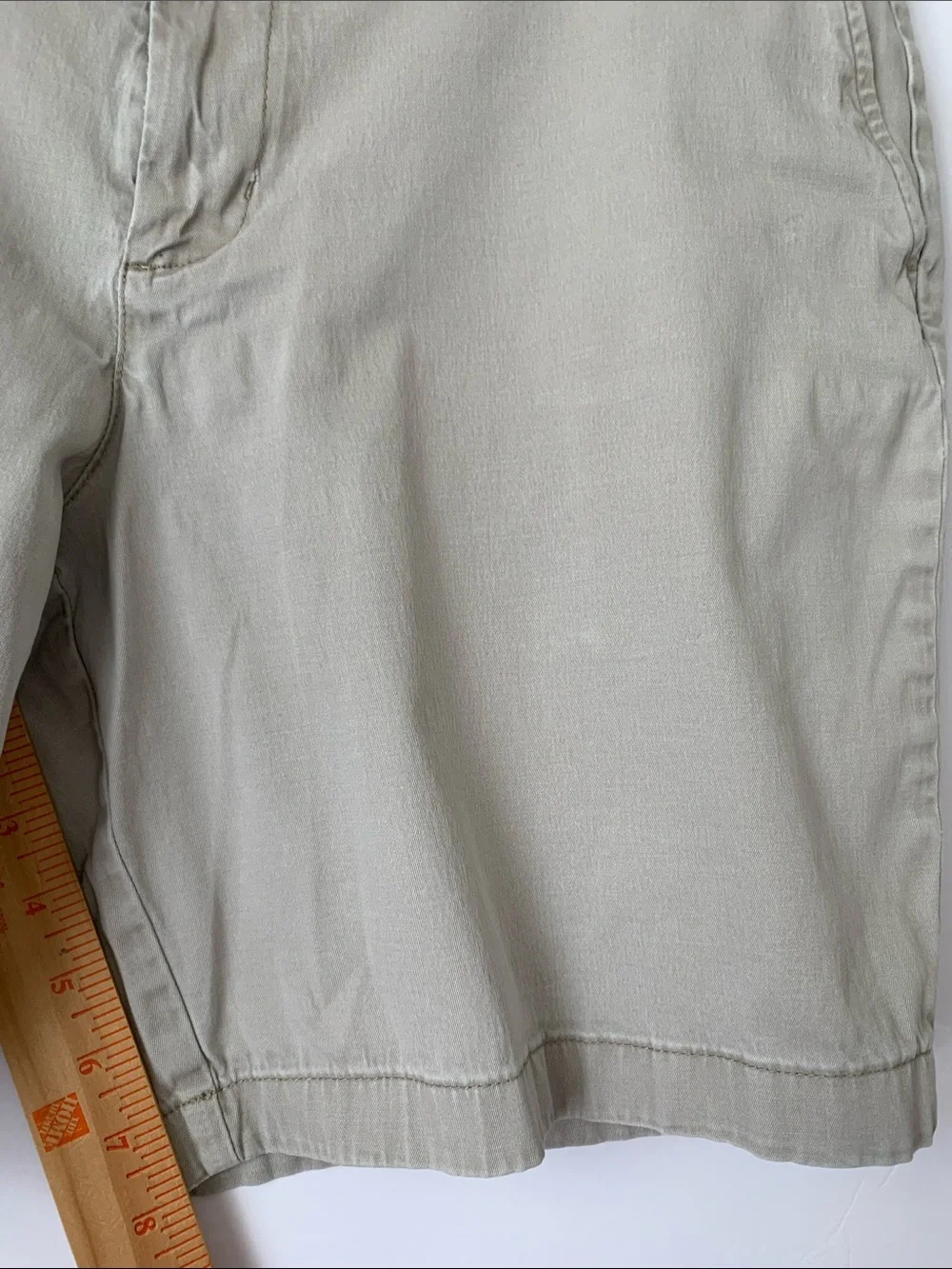 Vineyard Vines Men Chino Stretch Light Gray Shorts Size 36