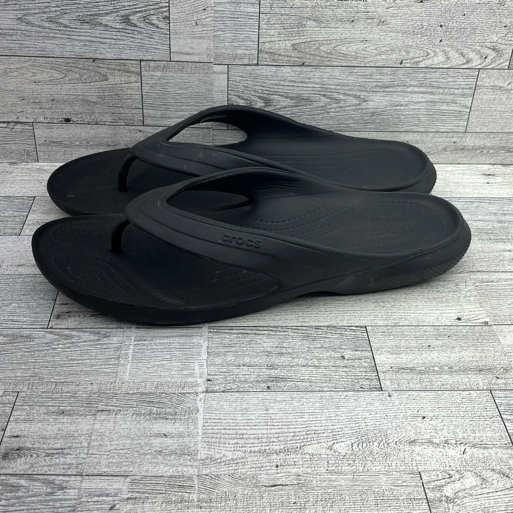 CROCS elevate your