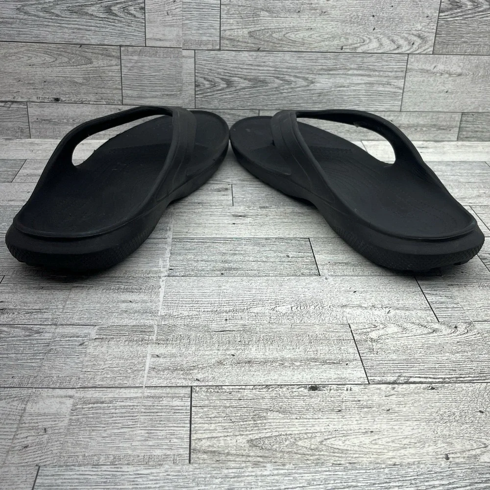 CROCS elevate your