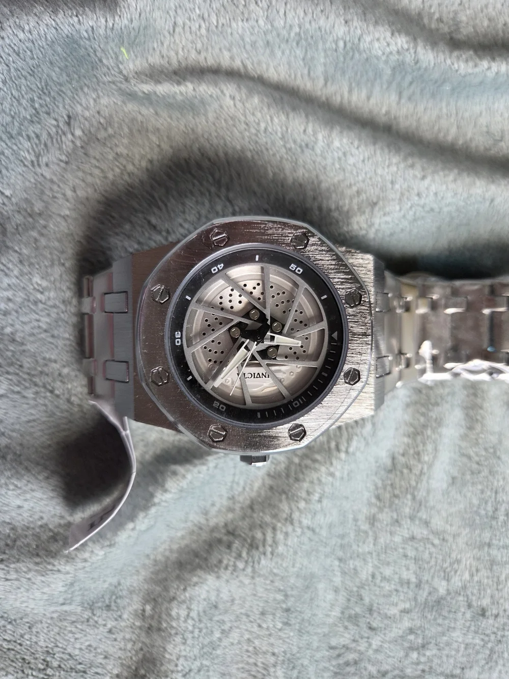 Invicta box design shown