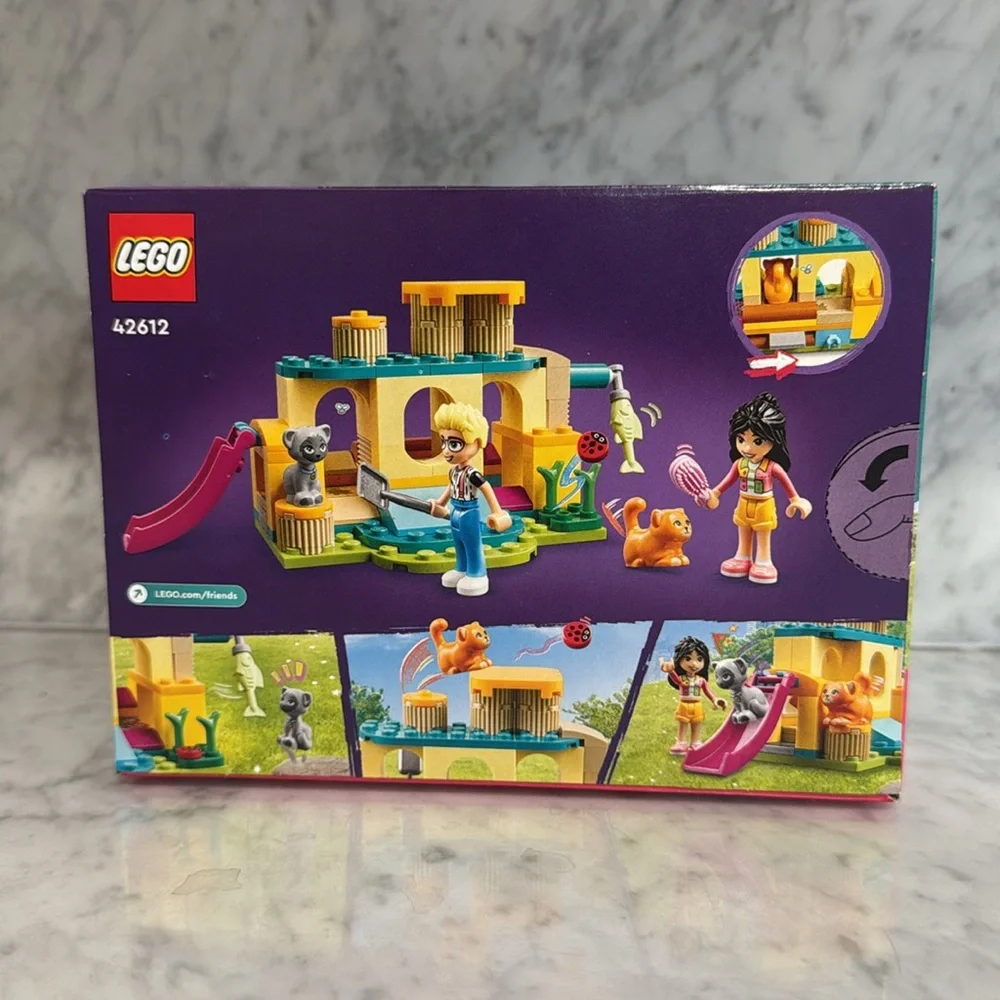 Lego reposhing this