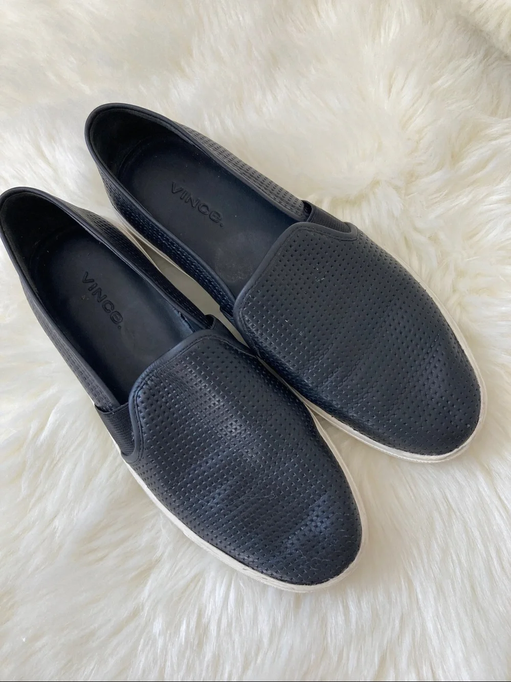 Vince Blair Perforated Leather Slip on Sneakers sz 6