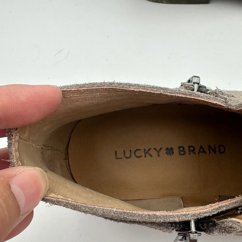 Lucky Brand elevate lift that