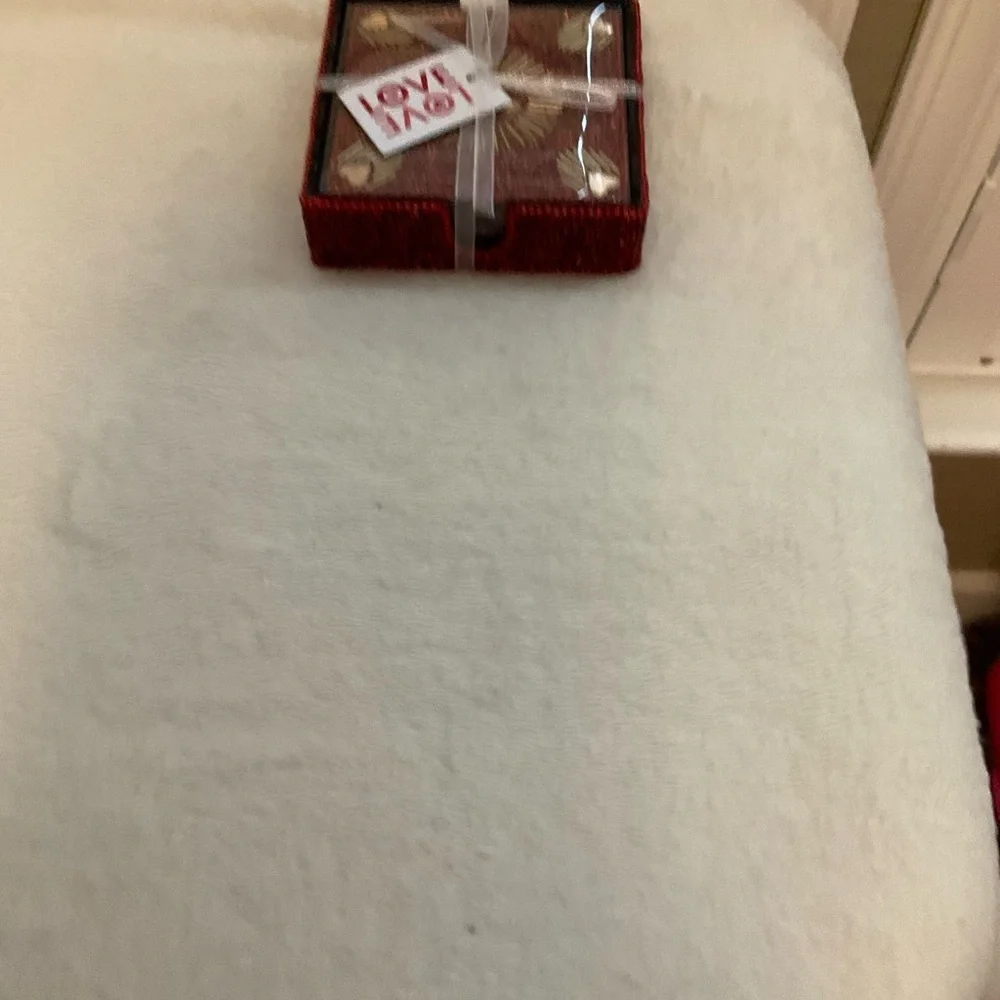 Red and Gold Holiday Decor Set