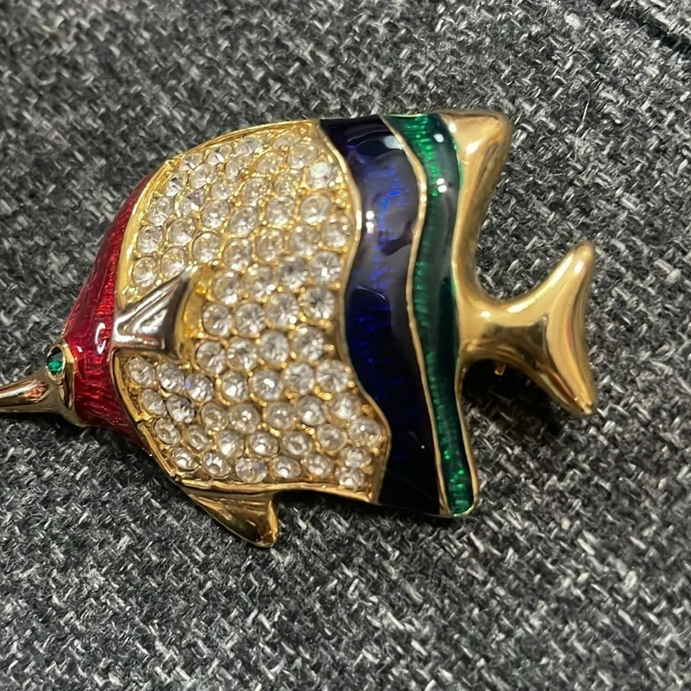 Vintage enamel rhinestone