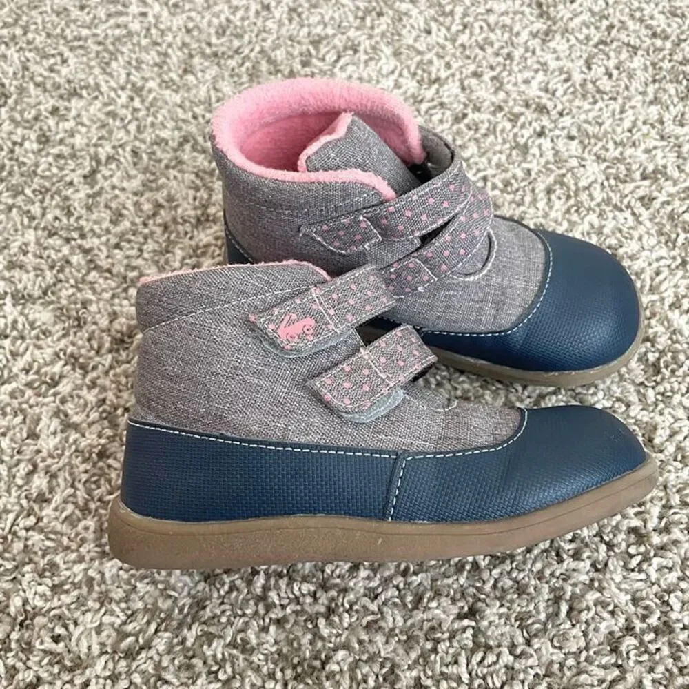 Size 11 / Girls See Kai Run Boots