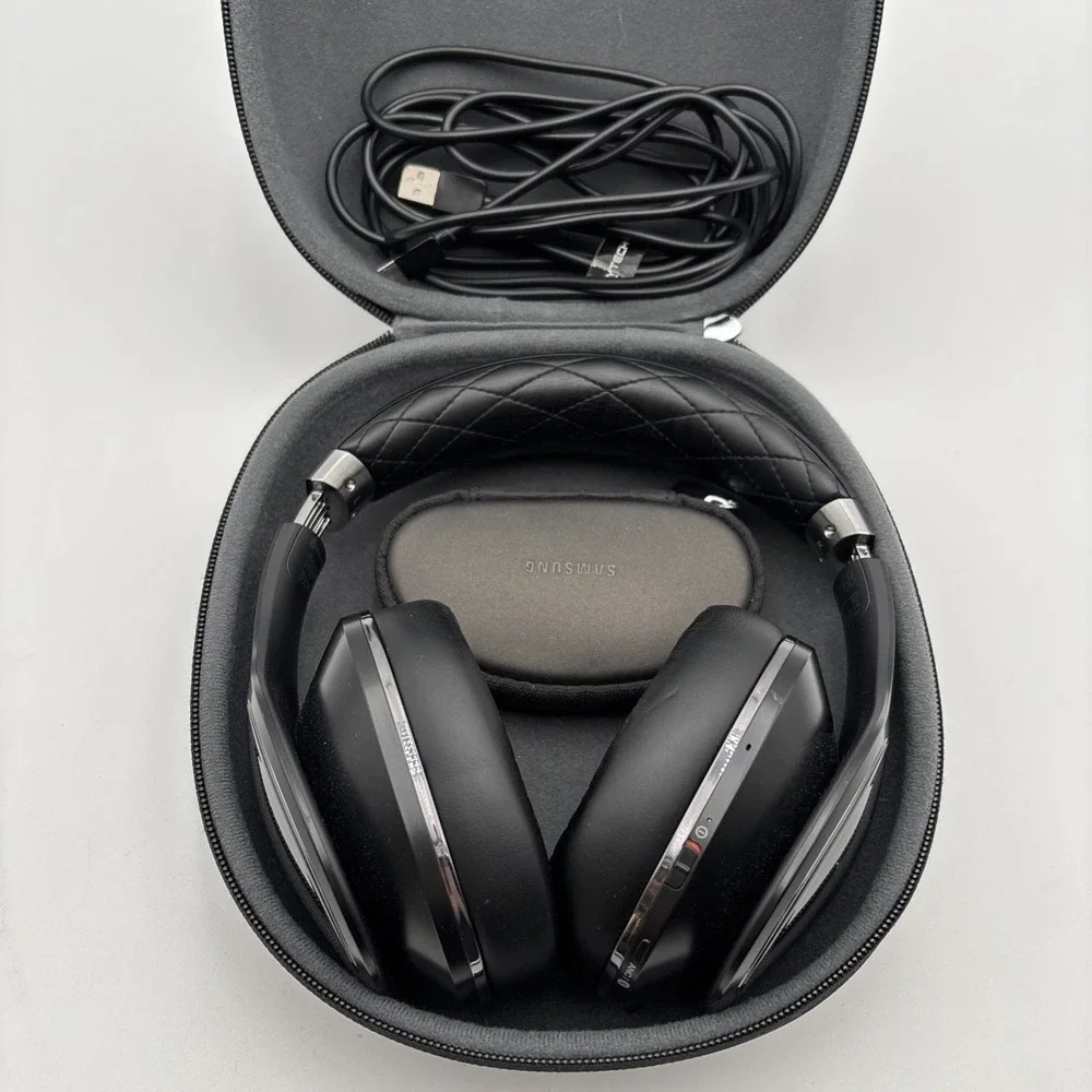 Samsung LEVEL OVER EO-AG900 Over-Ear Headphones Black w/ Cable & Case TESTED EUC