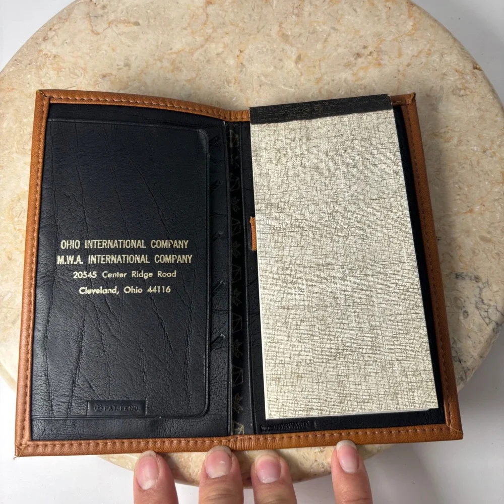 Ohio International Company Checkbook Cover OS Brown Leather‎ Vintage Bifold