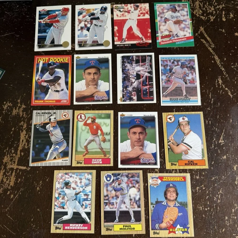 N/A robin cards all
