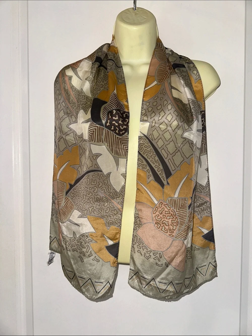 Vtg  80s Liz Claiborne Silk Scarf in‎ Gold, Pink & Gray Abstract Floral Print