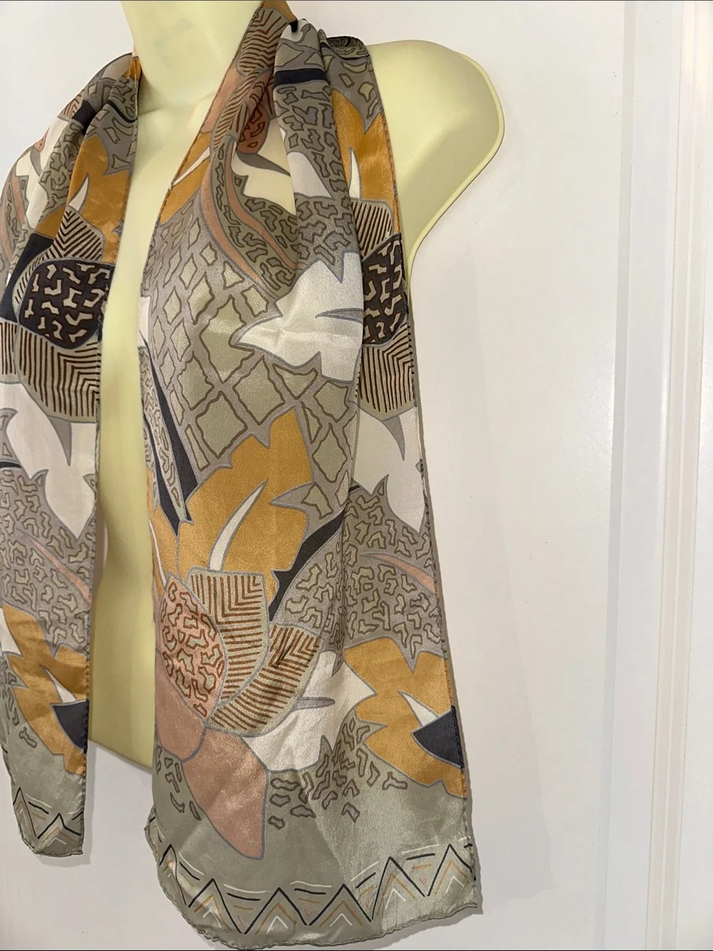 Vtg  80s Liz Claiborne Silk Scarf in‎ Gold, Pink & Gray Abstract Floral Print