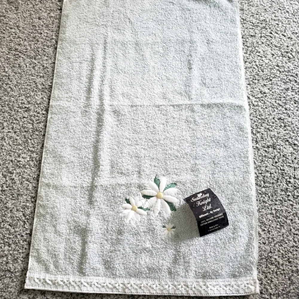 100% Cotton hand towel, 27