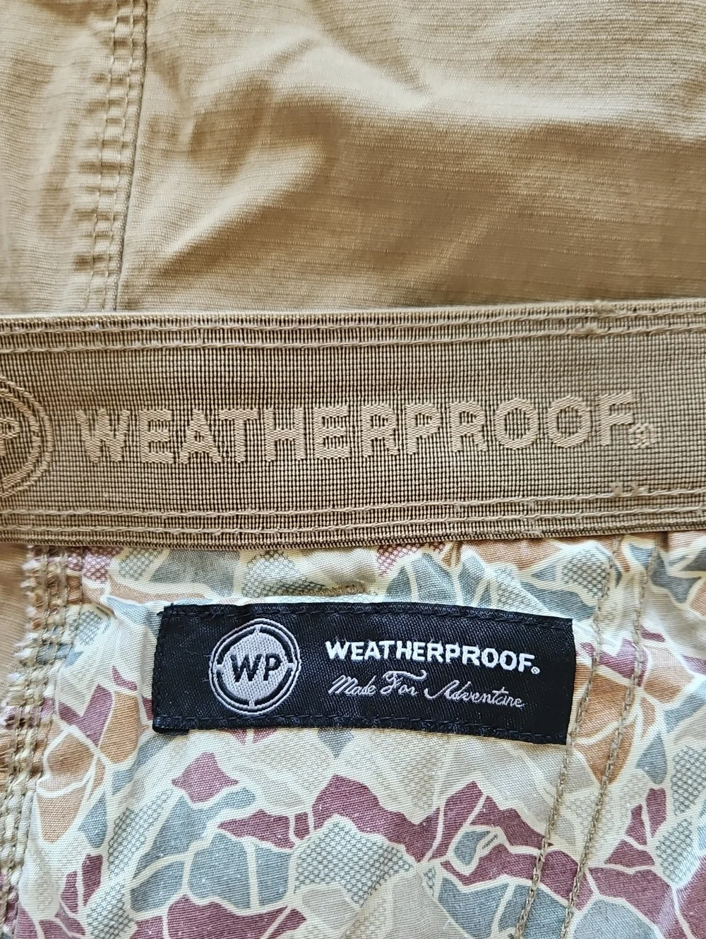Men's Khaki Shorts