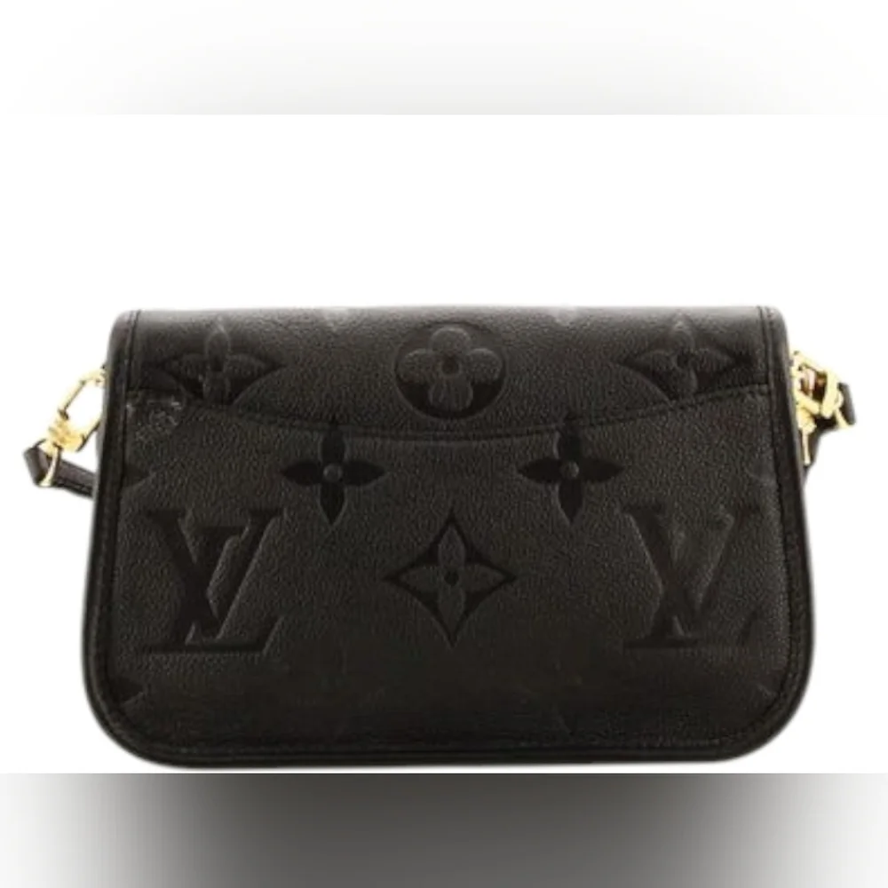 Louis Vuitton height as adjustable