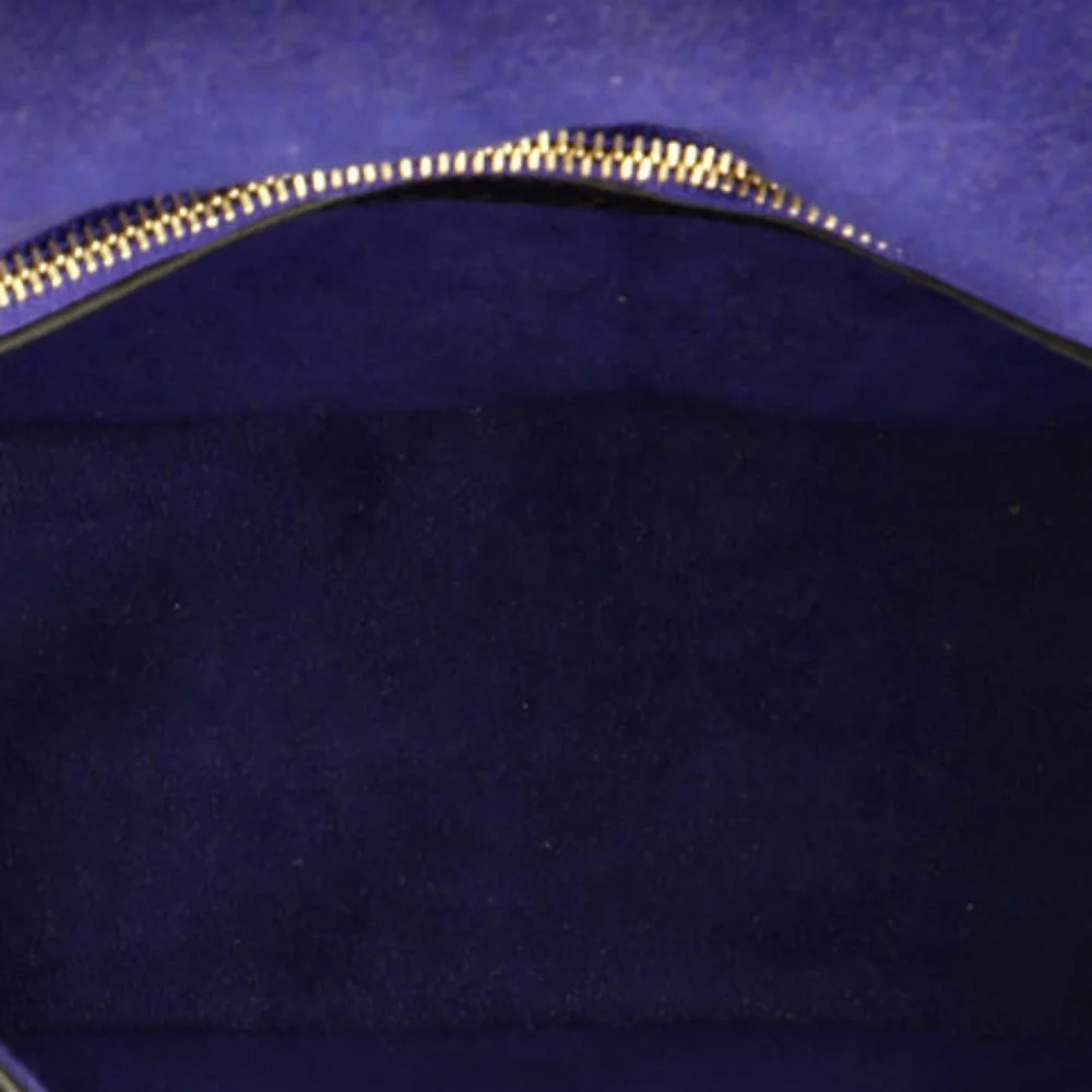 Louis Vuitton 19 as
