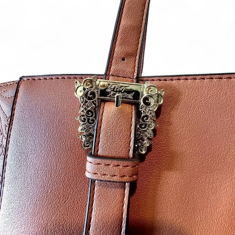 Betsey Johnson vintage betsey