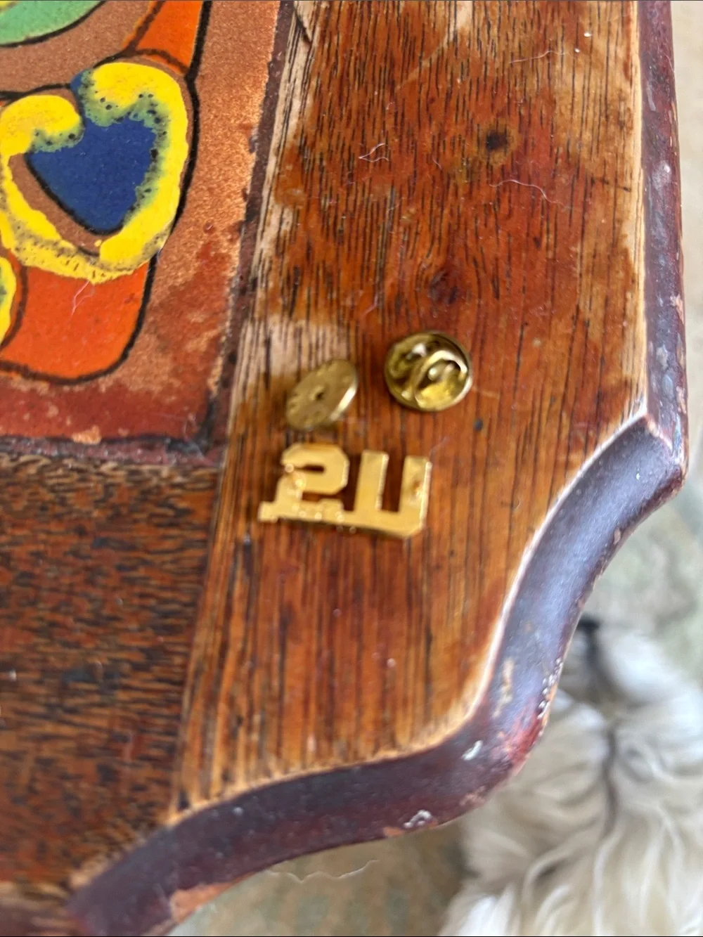N/A elegant gold