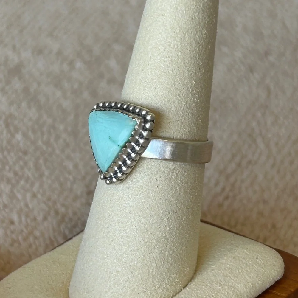 Artisan size material