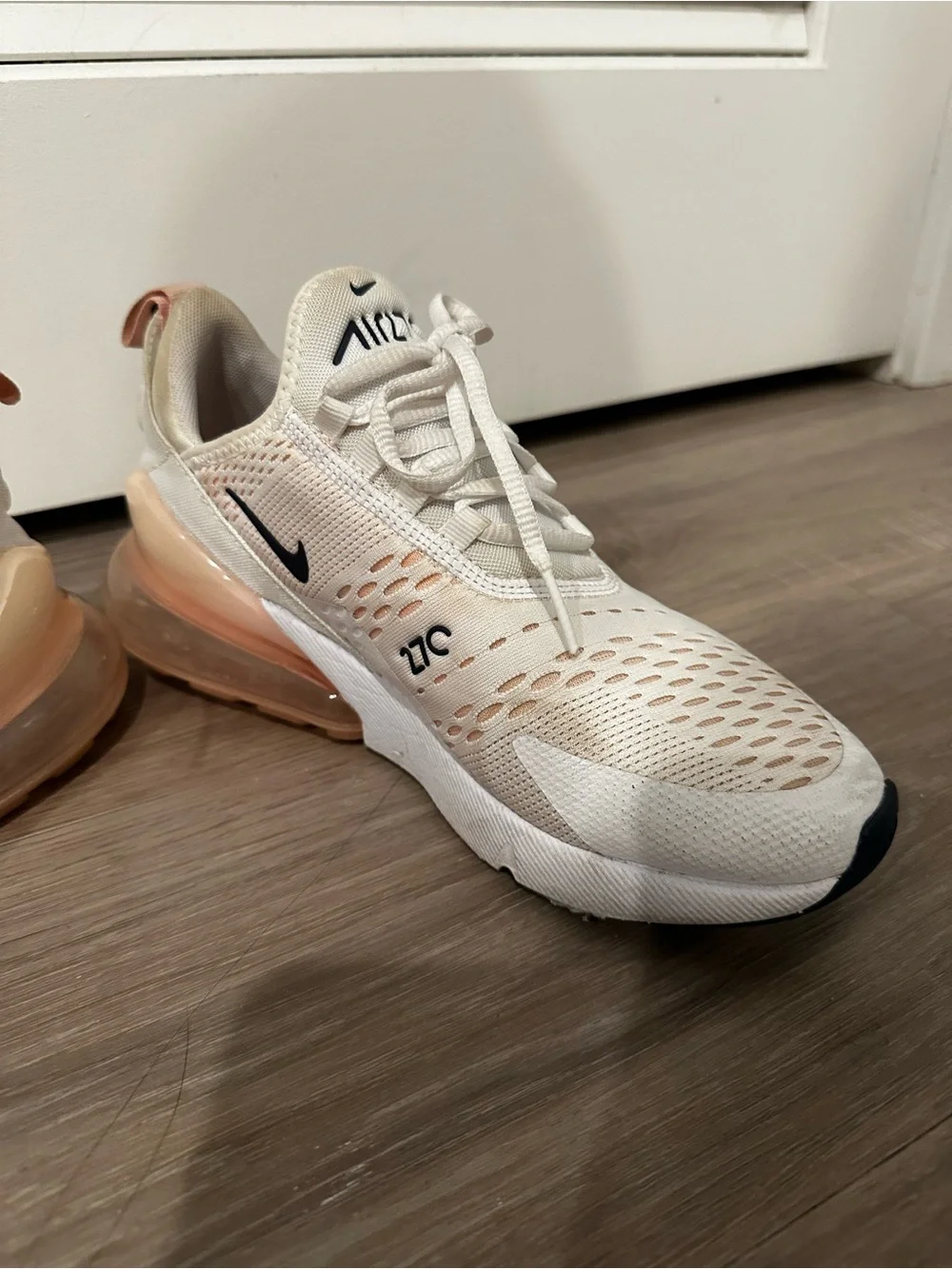 Nike 270 cushioned
