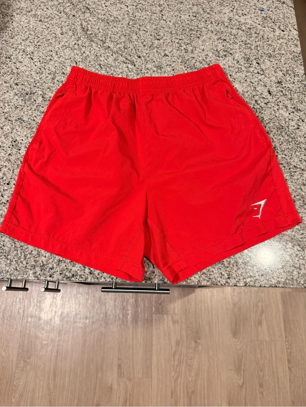 Gymshark Arrival 5” Shorts Red Size Large