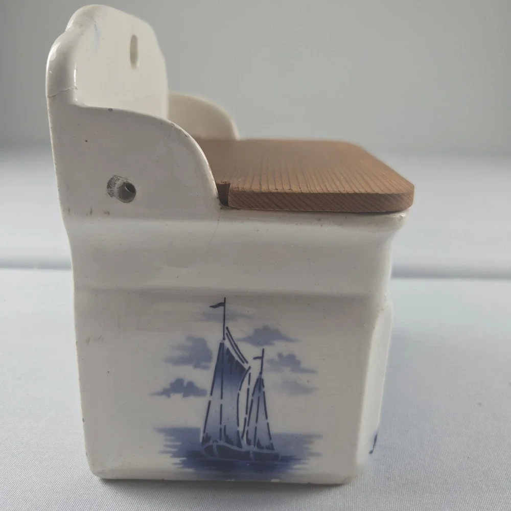 Unbranded vintage ceramic