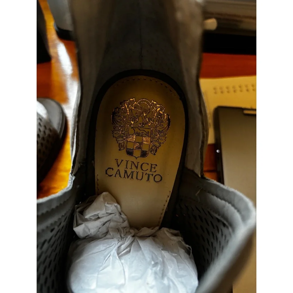 Vince Camuto Women's Ankle Booties 9.5‎ NEW Katrina Perforated Leather Taupe