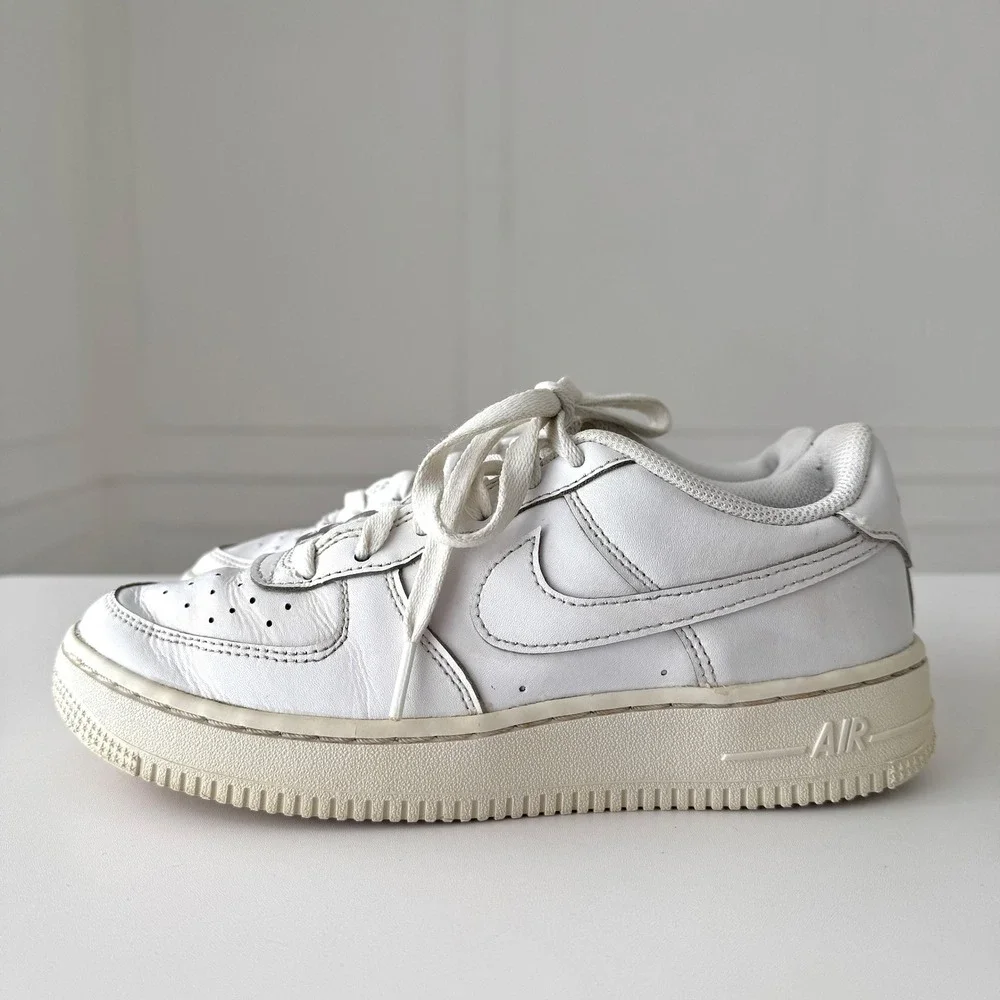 Nike Air Force 1 Low Kids White Leather Sneakers Shoes Size‎ 5.5 Youth