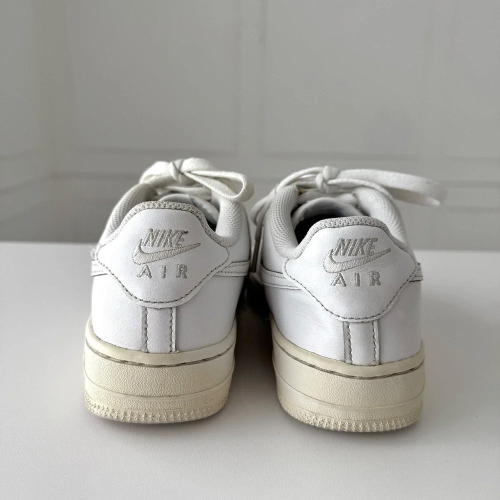 Nike Air Force 1 Low Kids White Leather Sneakers Shoes Size‎ 5.5 Youth