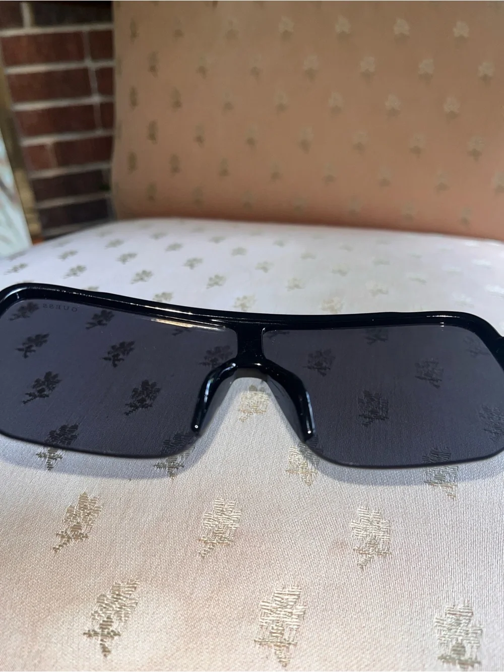 Guess outlet metal