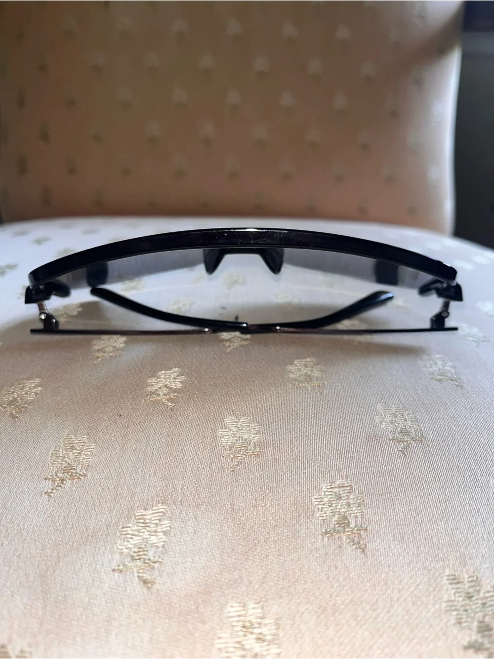 Guess outlet metal