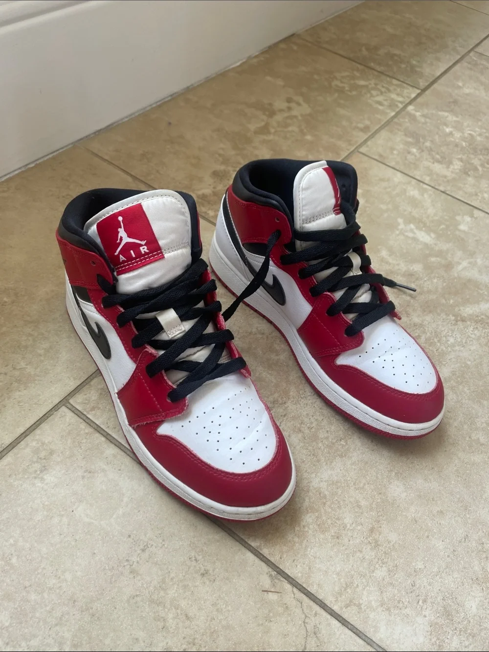 Nike Air Jordan 1 Mid White/Red/Black Basketball Shoes