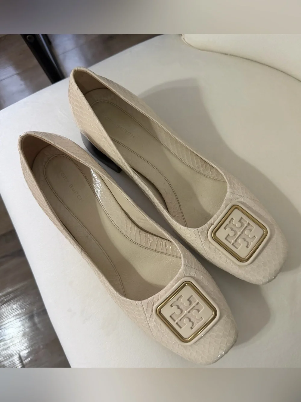 Tory Burch classic croc