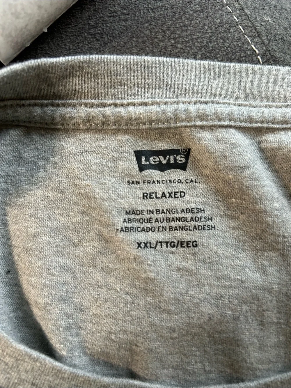 Levis soft grey