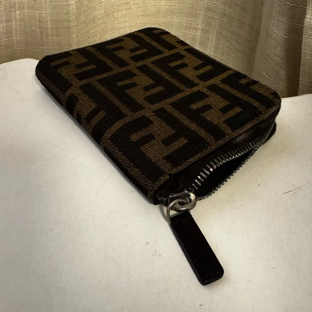 Fendi ff zucca