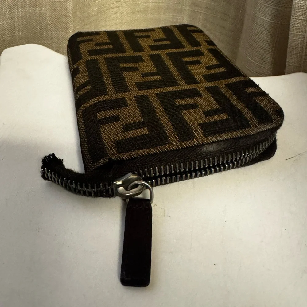 Fendi ff zucca