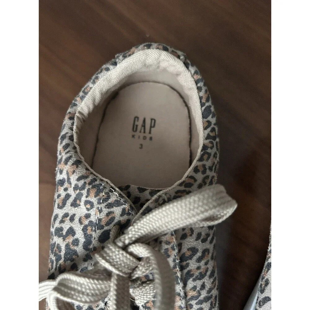 GAP girls sneakers