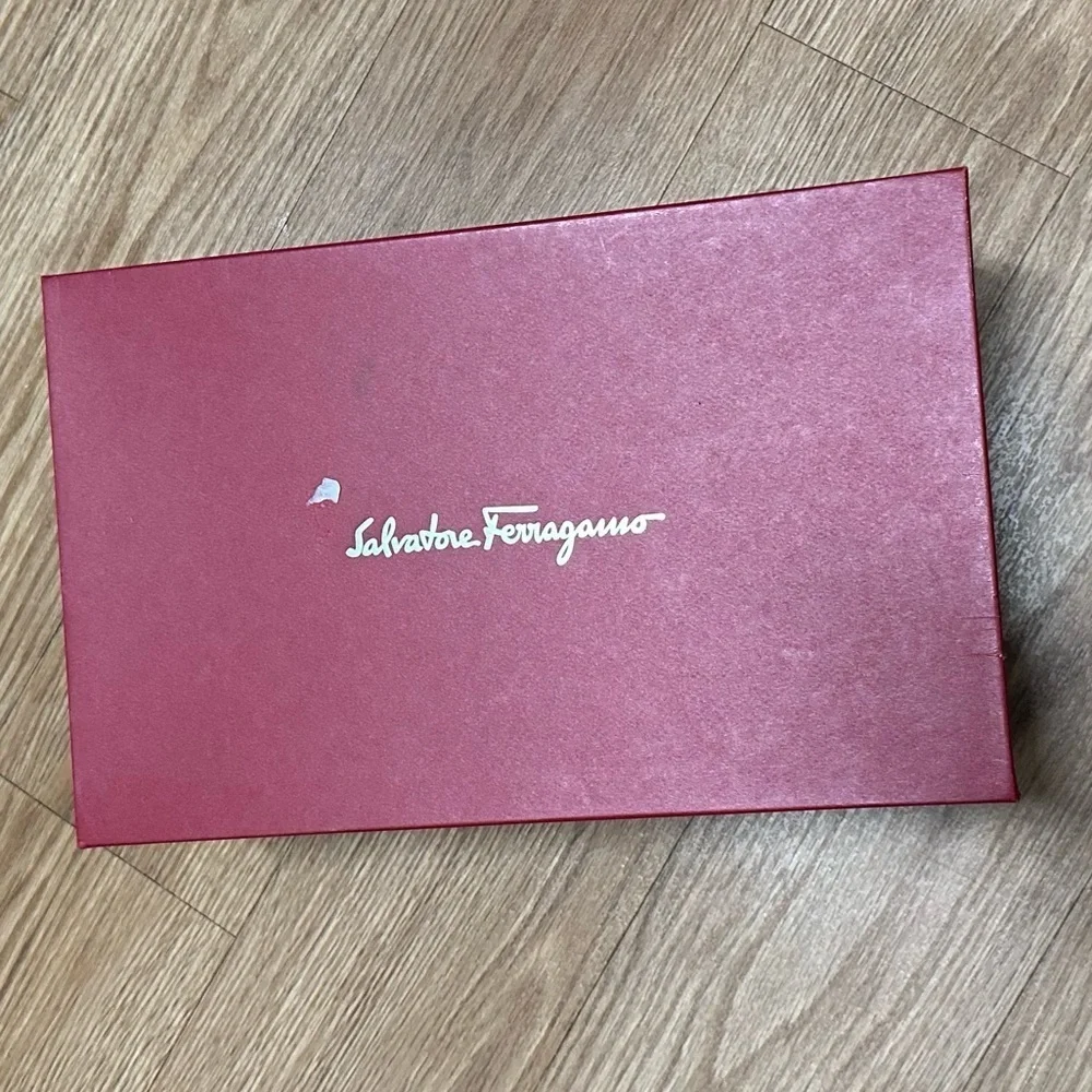 Salvatore Ferragamo salvatore ferragamo
