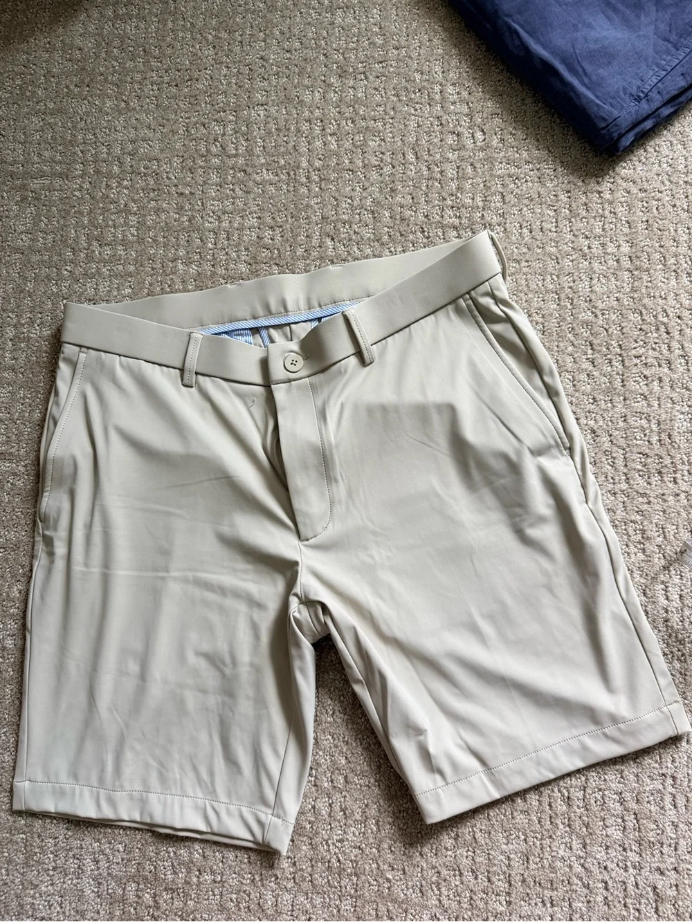 Men's Performance Stretch Shorts - Light Beige