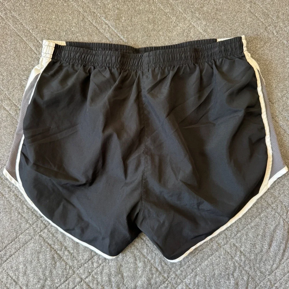 Nike‎ Dri-Fit Tempo Running Shorts Black White Womens Small