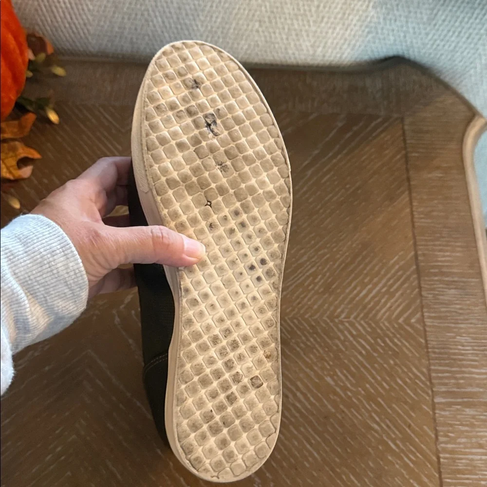 Steve Madden green camouflage