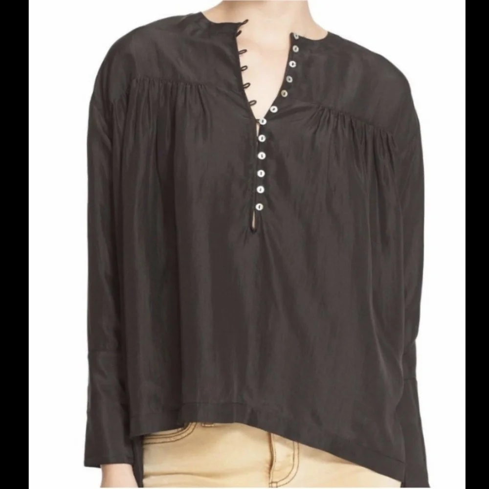Free People live tell