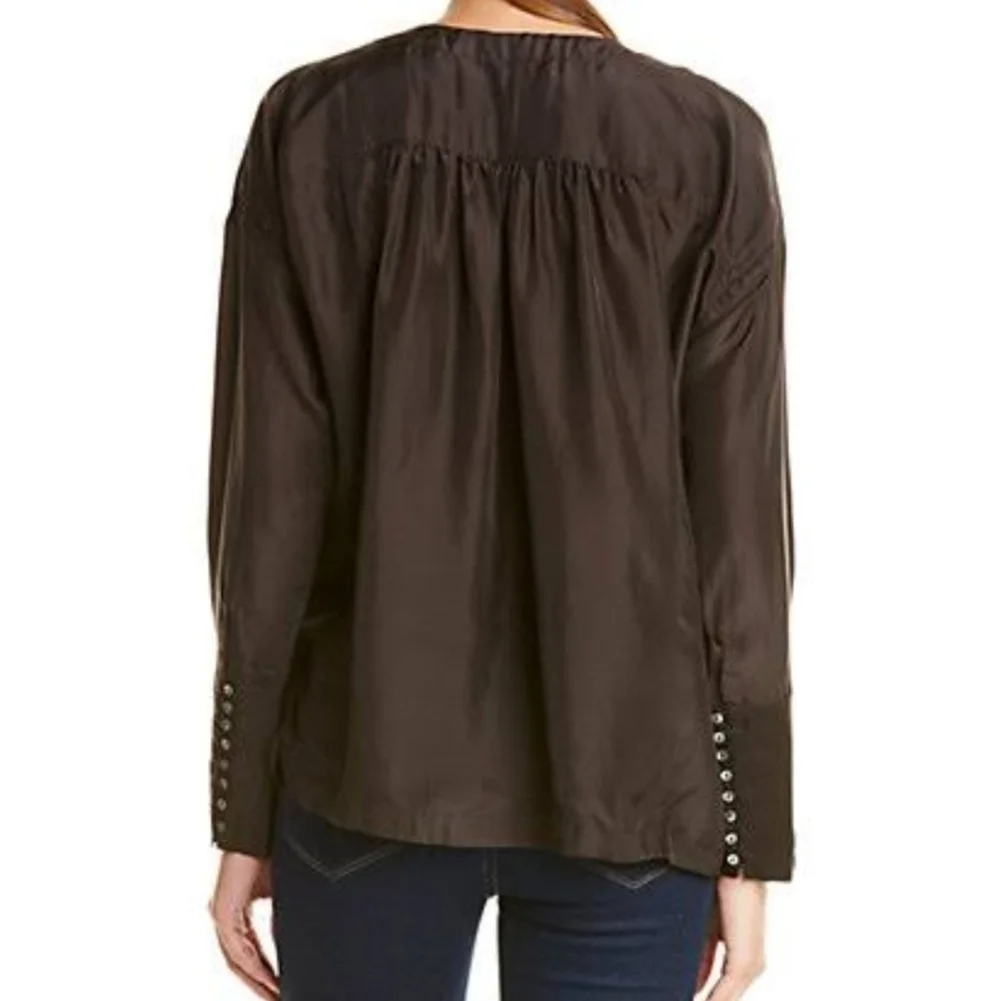 Free People live tell
