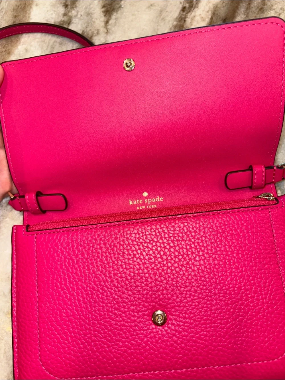 kate spade Harlow Pebbled Leather Crossbody Wallet in Pink Ruby