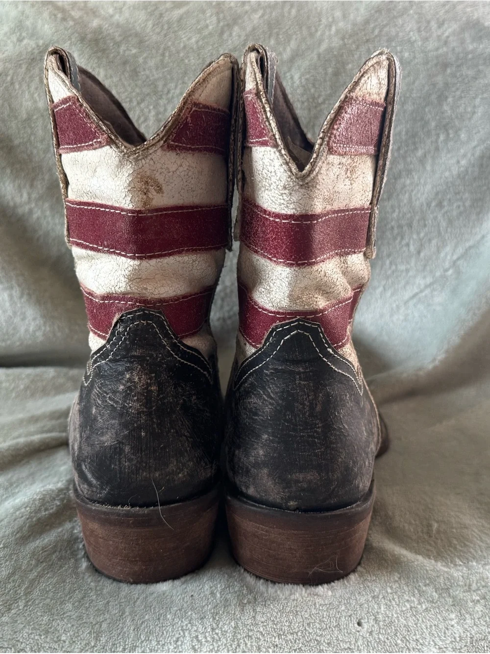 Roper patriotic western