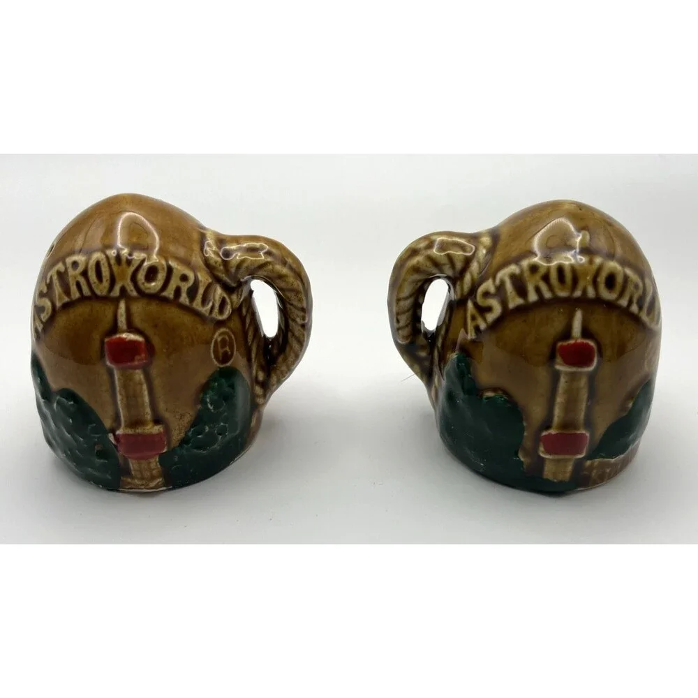 Vintage Astroworald Salt And Pepper Shakers Souvenir - Made in Japan