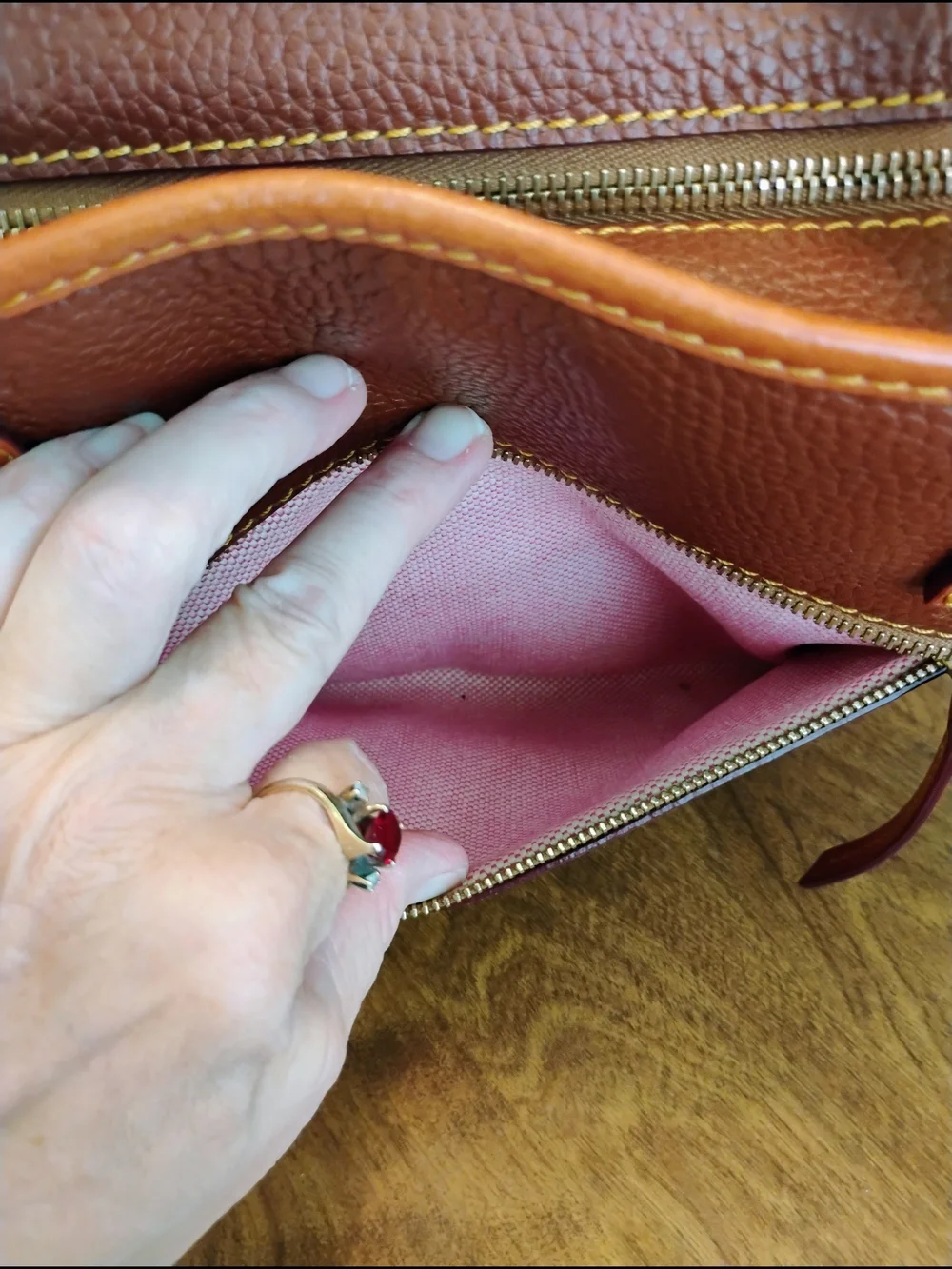 Dooney & Bourke classic exterior wonderful