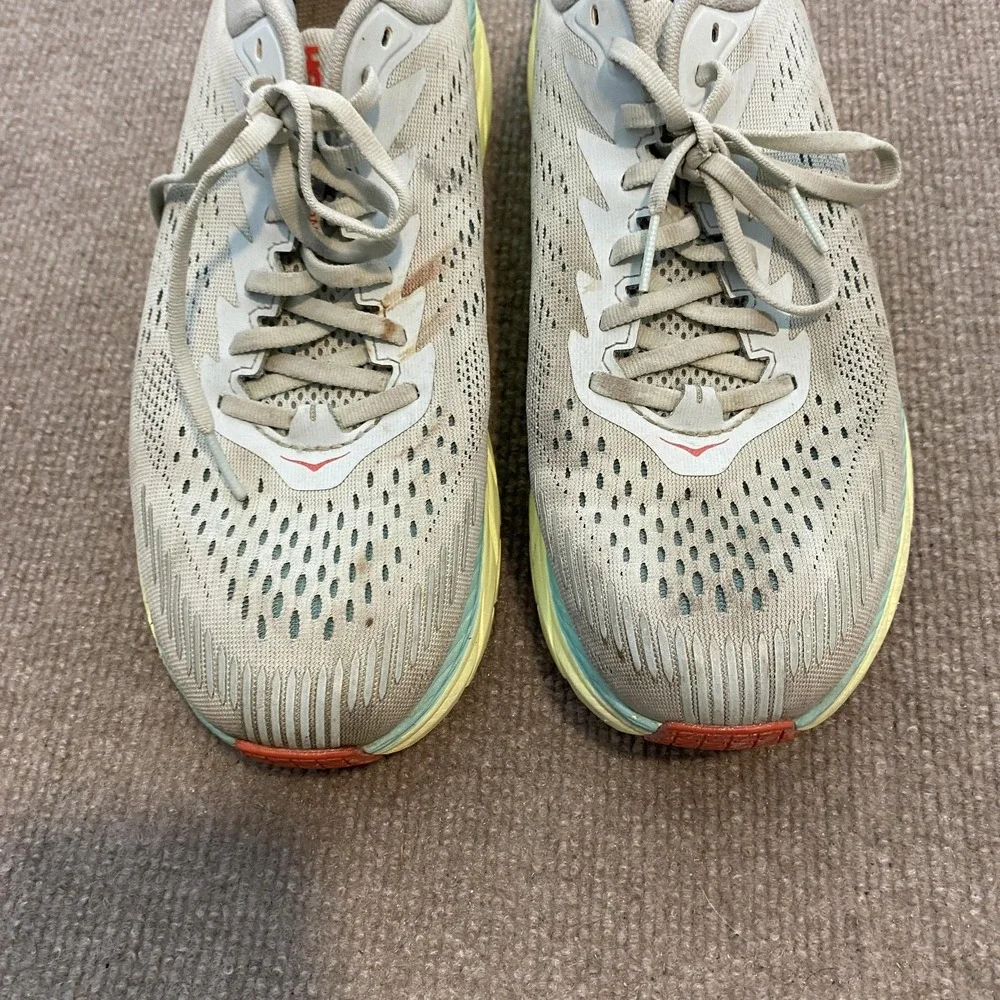 Hoka One One pre owned
